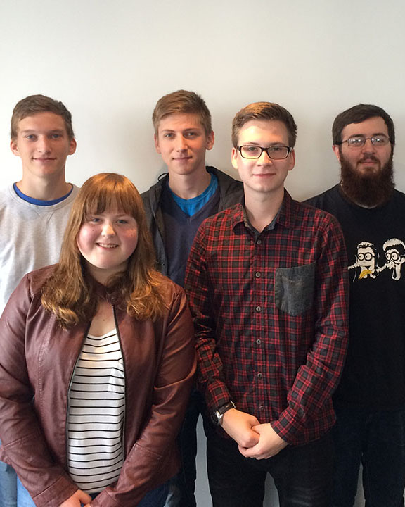 Komponenten für Windkraftanlagen im Elbehafen Brunsbüttel